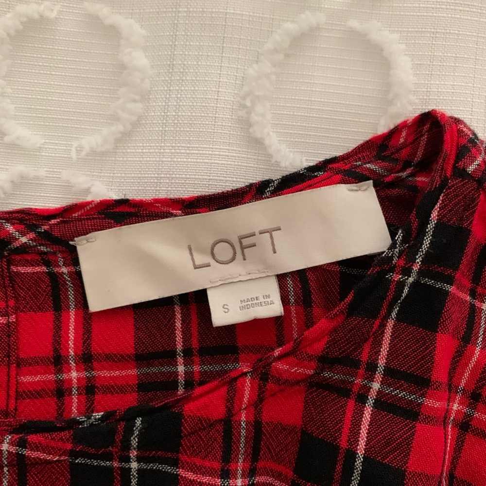 Loft plaid top. - Picture 3 of 4